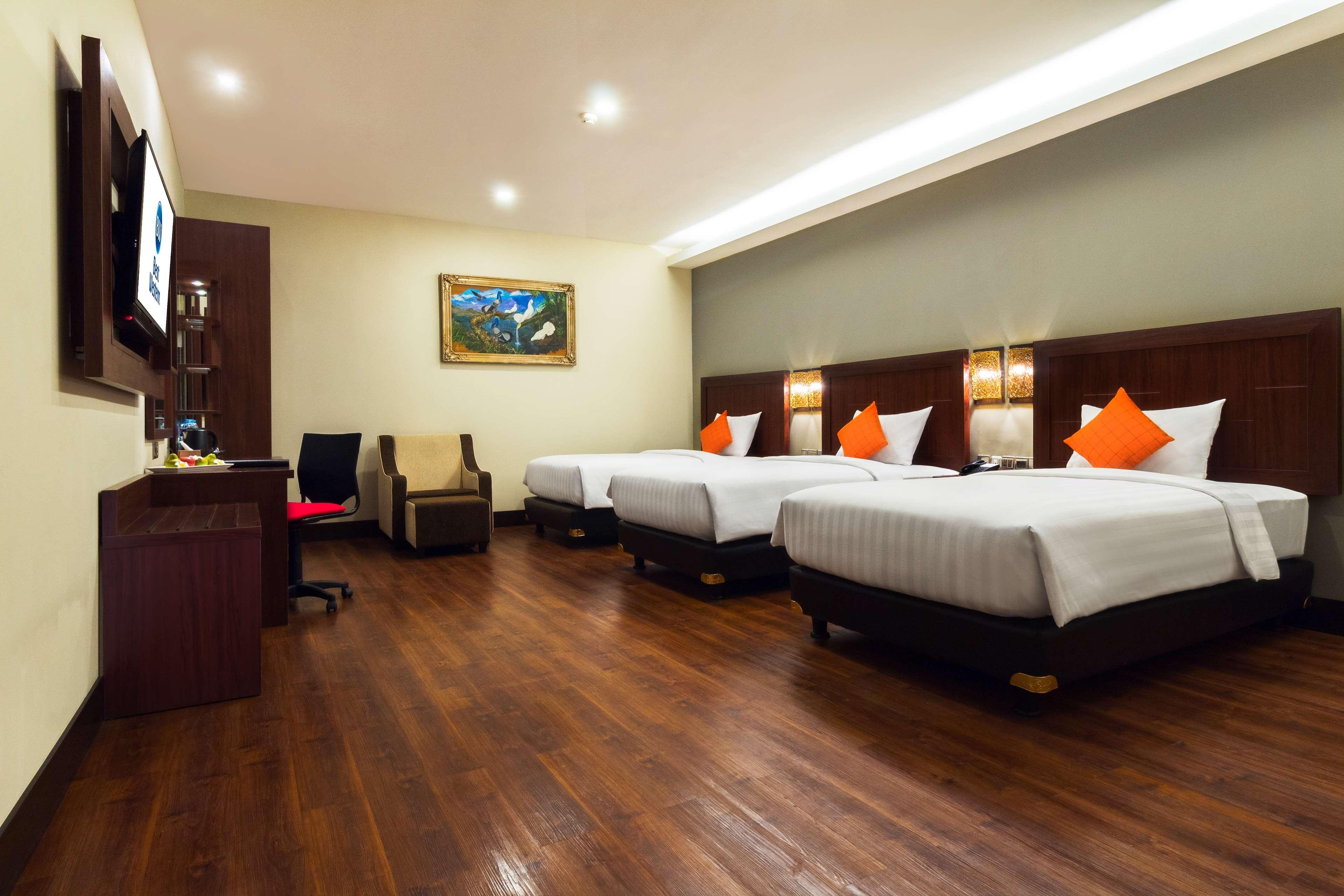 Best Western Senayan Джакарта Экстерьер фото